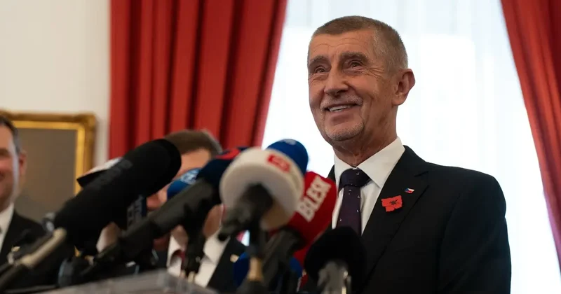 Миллиардер Андрей Бабиш вернулся в кресло премьер министра Чехии
