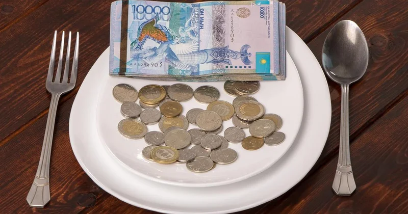 Какой салат окажется самым дорогим на новогоднем столе в Казахстане