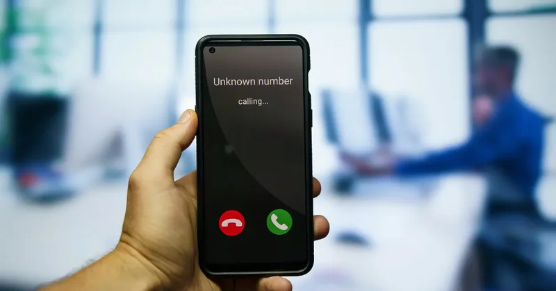 Посетителей одного из торговых центров Алматы эвакуировали после анонимного сообщения