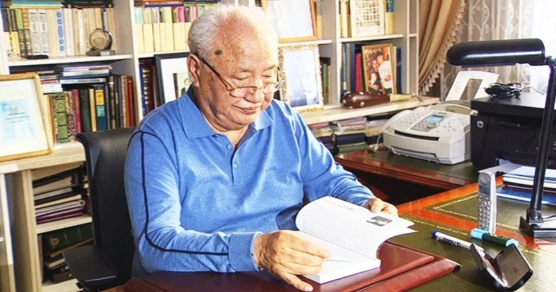 Тұрсын Жұртбай. Әбіштің көз жасы және Өлген кітап