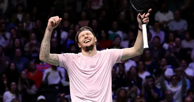 Қытайда өтіп жатқан АТР 250 турнирінде Александр Бублик финалға шықты