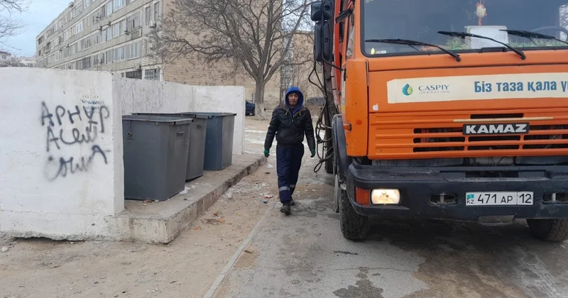 Кабинетте отыратын жұмысты күтпей, қимылдау керек қоқыс тасымалдайтын көлік жүргізушісі