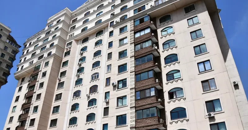 Тұрғын үй қымбаттауда: сарапшылар қолайлы кезеңді күтпеуге кеңес береді