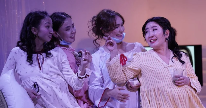 Спектакль Перзентхана : Вавилонская башня в казахстанском роддоме