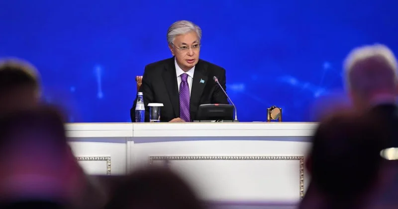 Можно было поднять и напрямую спросить : Токаев намекнул министрам о забытых традициях