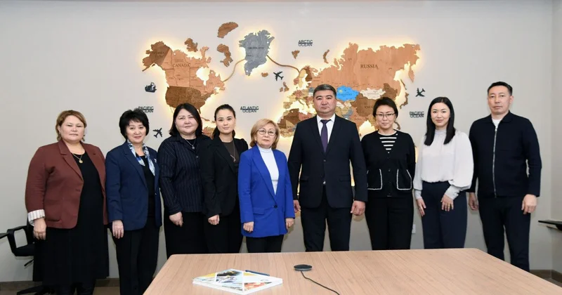 Таза Қазақстан : Абай университетінің студенттері Іле Алатау паркімен экологиялық жобаларды іске асырады