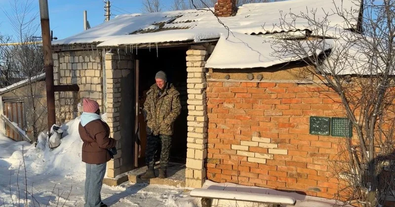 Казахстанцы помогли отцу одиночке из ЗКО обзавестись собственным домом