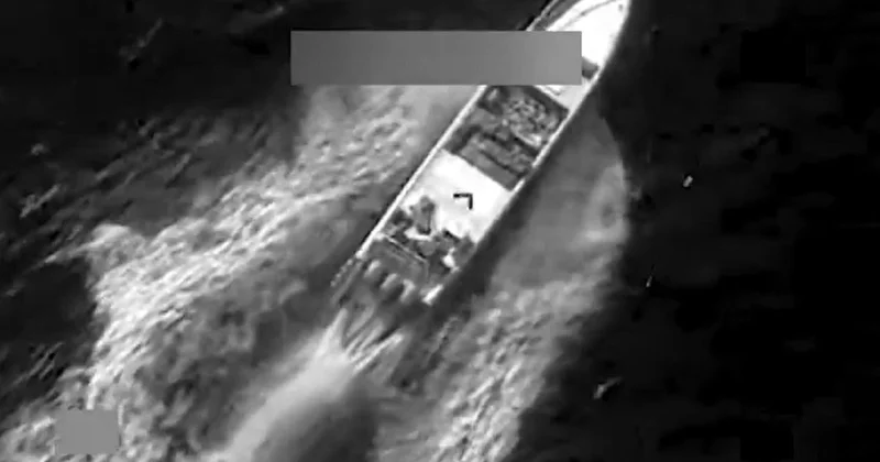 Еще одно судно попало под удар американских военных в Тихом океане