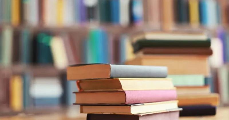 Токаев призвал чиновников больше читать, чтоб не потерять способность мыслить на пенсии