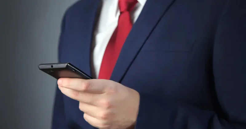 "Изнывают от "ничегонеделания". Токаев высказался о "левобережных" кадрах в нацкомпаниях