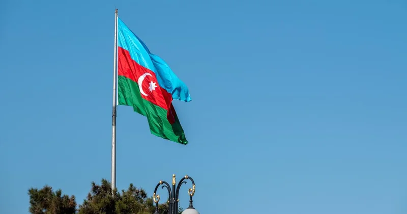 Азербайджан отправил в Иран гуманитарную помощь