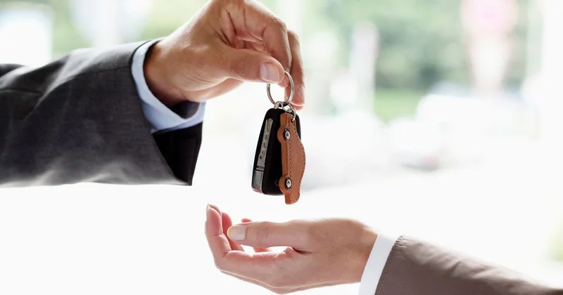 Мы просто зеркалим ситуацию : глава Минпрома о повышении утильсбора для российских авто