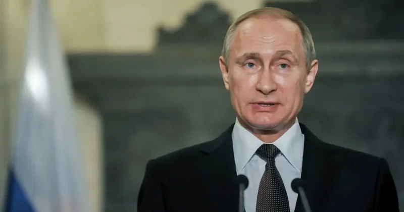 "Было бы полезнее закончить войну с Украиной". Трамп ответил Путину, предложившему помощь