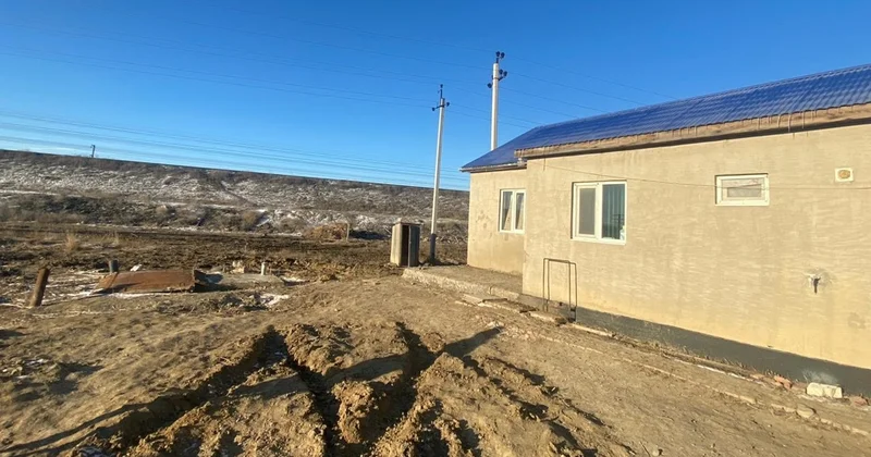 Атырауда жоғалған отбасы: Мейрамгүл мен Наурыздың денесі күдіктілер жалдаған үйдің іргесінен табылды