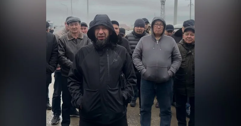 Атырауда автобус жүргізушілері уәде етілген 530 мың теңгеден төмен жалақыға шағымданды