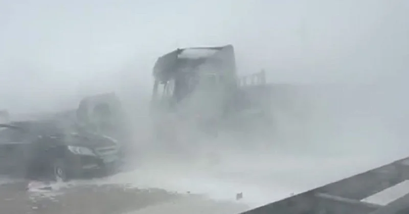 Смертельное ДТП на трассе Астана Караганда: 7 авто столкнулись по цепной реакции