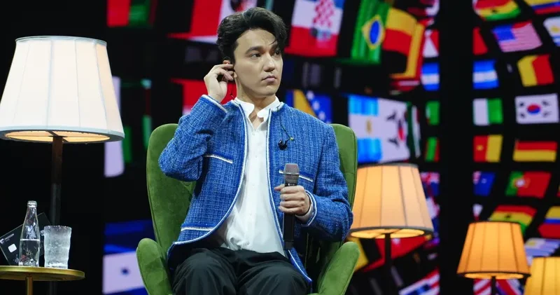 Димаш Құдайбергеннің жанкүйерлері Испания жағалауын қазақ ауылына айналдырды