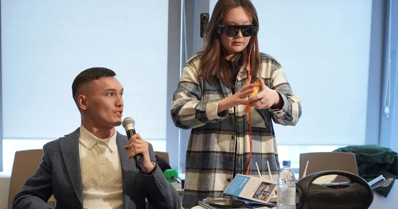 Умные очки, трость с ИИ и цифровая реабилитация: как технологии меняют жизнь людей с инвалидностью