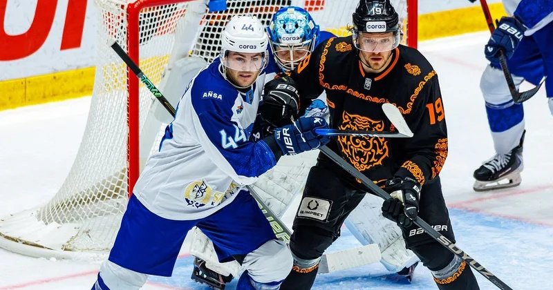 Барыс обыграл Амур и одержал вторую победу подряд в КХЛ