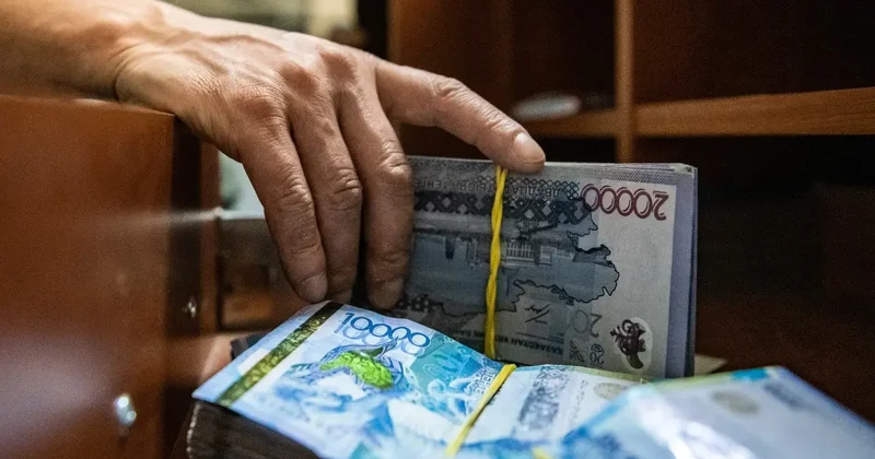 Почти полмиллиарда тенге присвоила предприниматель через рассрочки и обмен валют в Костанае