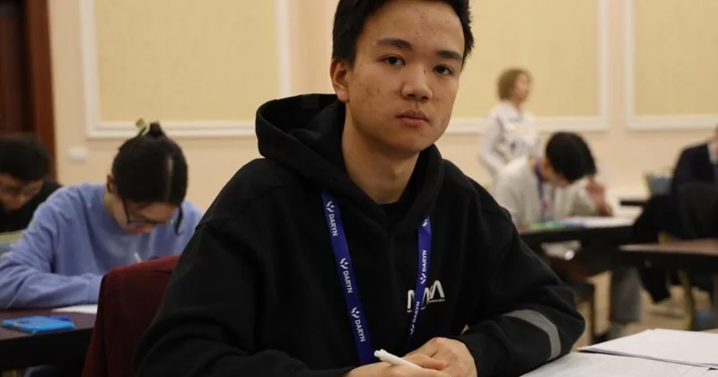 Казахстанский школьник стал призером международной олимпиады по математике