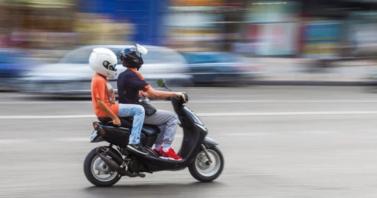 Жолдағы тәртіп: мопед тізгіндегенде нені білу қажет