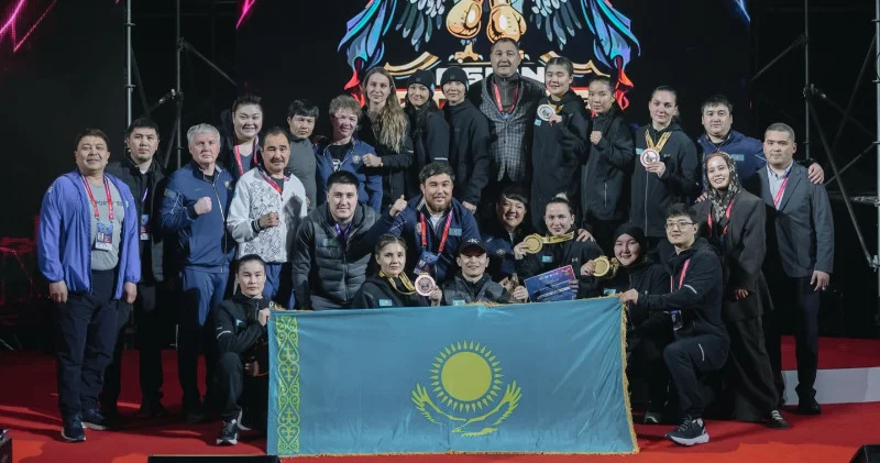 Қазақстан бокстан Азия чемпионатының медальдық есебінде Өзбекстаннан озды