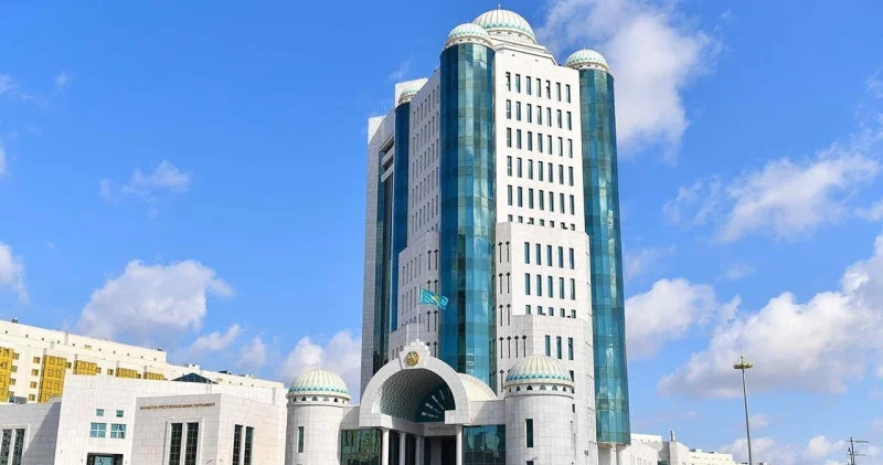 Құрылтай сайлауы тамыз айында өтеді Тоқаев