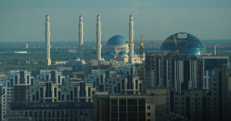 Дожди, грозы и похолодание: какая погода ожидается в Казахстане 10 мая