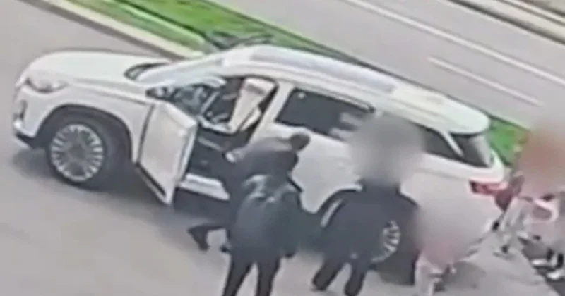 Женщина погибла под колёсами внедорожника в одном из дворов Кокшетау