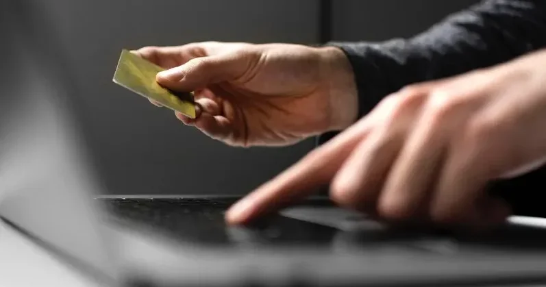 Тәртіп сақшылары жоғары жалақы уәде ететін хабарландырулардың артына кімдер тұратынын айтты