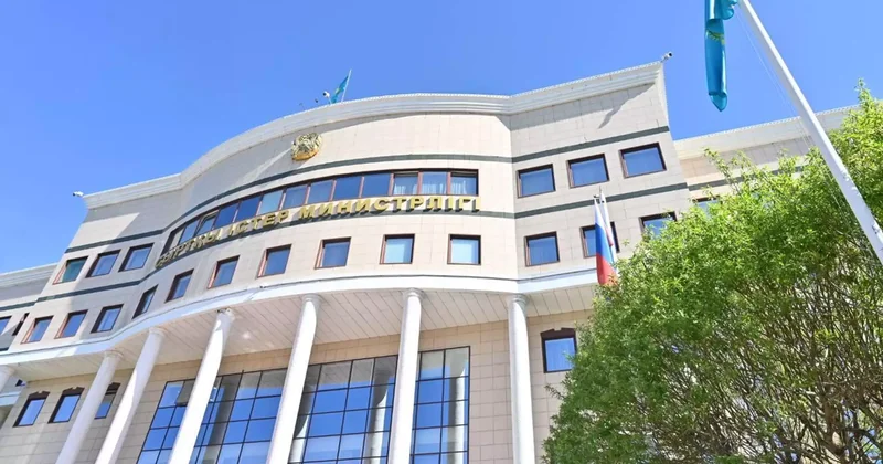 Қазақстандық бойжеткен Анталияда жол апатынан қаза болды