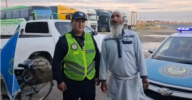 Полицейские помогли узбекским путешественникам, направлявшимся в Мекку