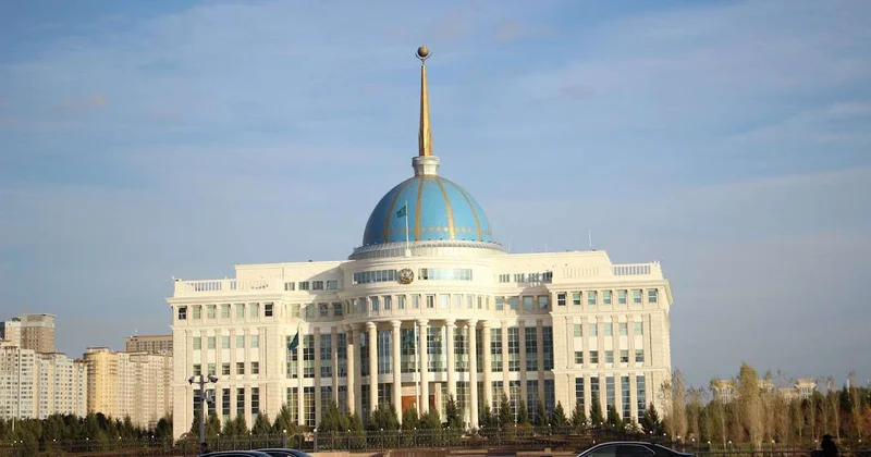 Бахыт Есимова возглавила отдел в администрации Президента