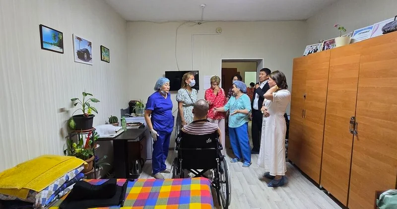 Ни встать, ни сесть