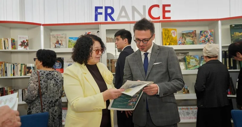 Книжный уголок Франции открыли в Национальной библиотеке Казахстана