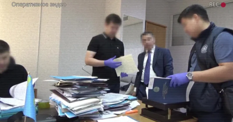 ҰҚК Көлік министрлігінің екі шенеунігі тұтқындалғанын хабарлады