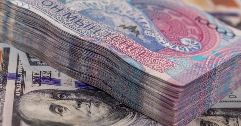 Доллар бағамы айырбастау пунктерінде 450 теңгеден төмен түсті