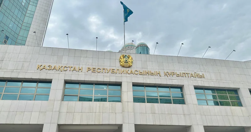 Құрылтай регламенті: депутаттар қандай тәртіппен жұмыс істейді