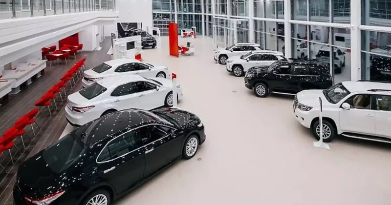 Ақмола облысында ер адам автосалондағы көлікті рұқсатсыз айдап кеткен