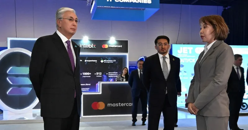 Еуразиялық банк президентке ИИ жобалары мен Eurasian Drive сервисін таныстырды