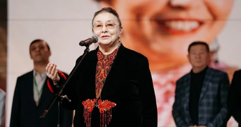 Жібектей өрілген өнер өрнегі