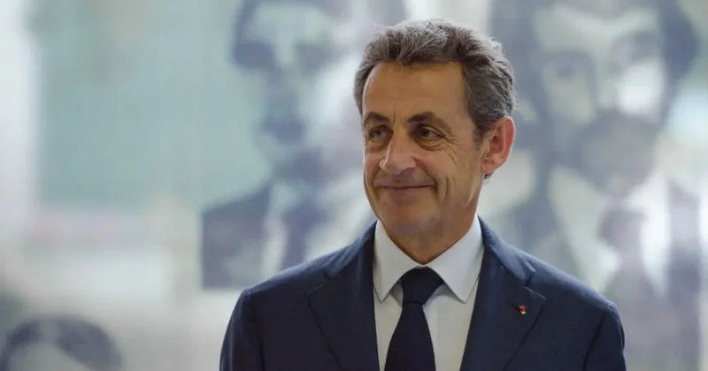 Суд освободил экс президента Франции Николя Саркози из под стражи