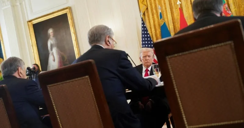 СМИ заметили, что Мирзиёев и Бердымухамедов разговаривали с Трампом на русском языке