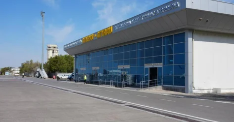 Эвакуацию всех пассажиров провели в аэропорту Атырау