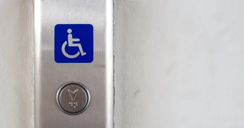 Общественников волнуют неработающие подъёмники в переходах в Алматы: чиновники не приходят на совещания