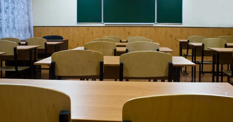 Меньше половины учеников пришли на занятия после фейков об угрозах нападения на школы в Актау