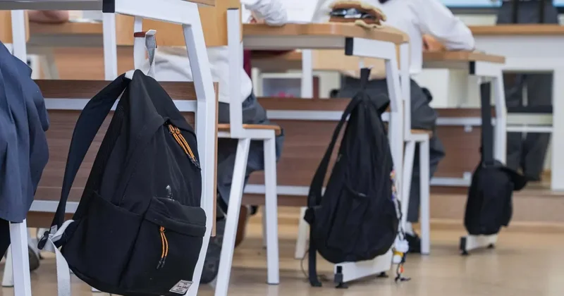 Жительница Актобе почти год платила учителю за обучение ребёнка в частной школе, в которую его не зачислили