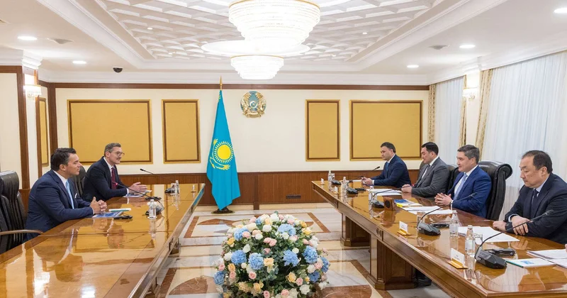 Бектенов обсудил с руководством LanzaJet строительство завода в РК