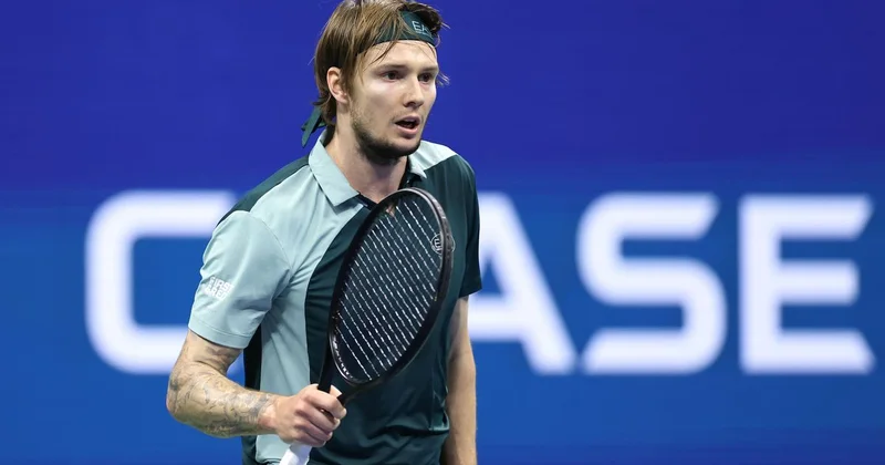 Александр Бублик приблизился к топ 10 лучших теннисистов мирового рейтинга